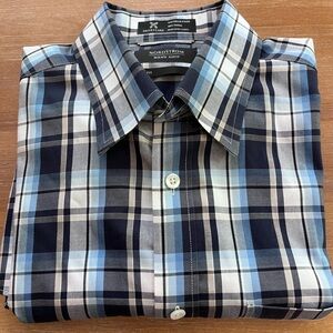 Nordstrom Men's Shop Smartcare Shirt Medium trim fit, Blue plaid Non Iron cotton